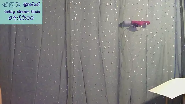 Snapshot of ixsi chatting on 02-04-26, 01:22 ixsi online show from 02-04-26, 01:22