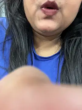 Snapshot of smile_pretty chatting on 02-22-26, 10:08 smile pretty online show from 02-22-26, 10:08