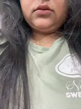 Snapshot of smile_pretty chatting on 03-19-26, 05:06 smile pretty online show from 03-19-26, 05:06