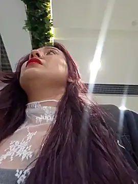 Snapshot of Blushing_Katy chatting on 02-16-25, 11:59 Blushing Katy online show from 02-16-25, 11:59