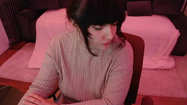 Lynylou online show from 12-06-24, 06:50