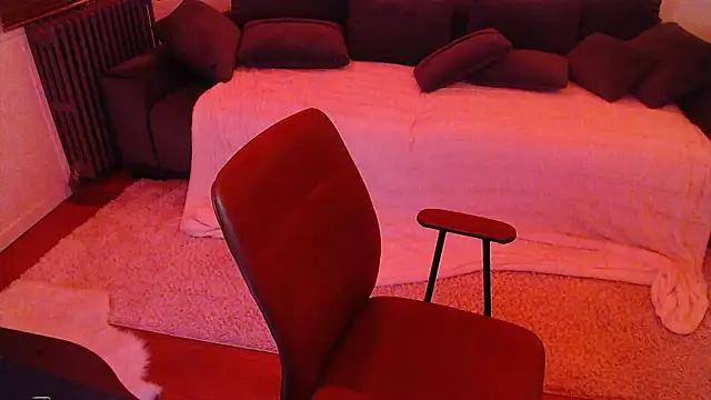 Lynylou online show from 12-10-24, 11:30