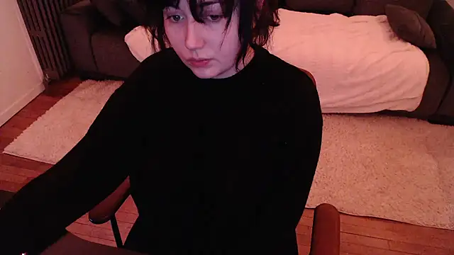 Lynylou online show from 02-19-25, 07:06