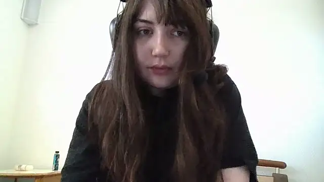 Lynylou online show from 05-30-26, 02:47