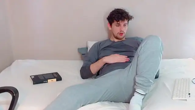 Elio555 online show from 01-26-25, 07:31