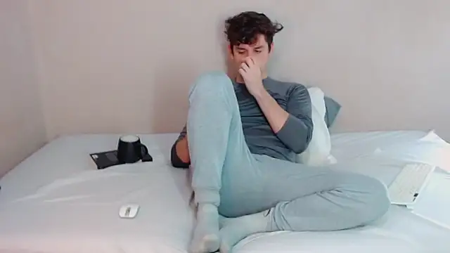 Elio555 online show from 01-31-25, 12:07