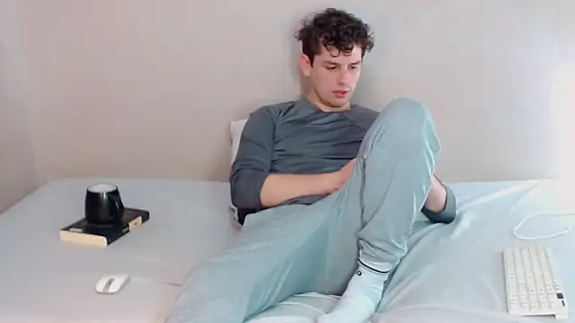 Elio555 online show from 03-02-25, 12:09