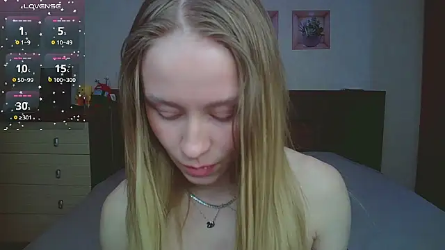 Lily  Devil online show from 01-09-26, 03:59