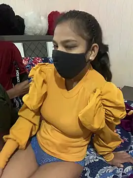 Snapshot of hottiess69 chatting on 12-21-24, 03:47 hottiess69 online show from 12-21-24, 03:47