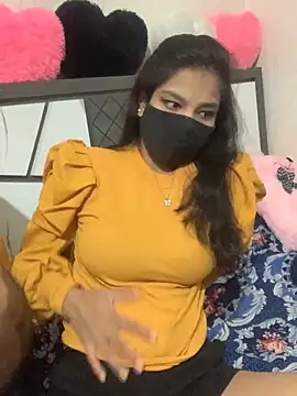 Snapshot of hottiess69 chatting on 01-09-25, 05:22 hottiess69 online show from 01-09-25, 05:22