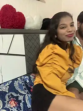 Snapshot of hottiess69 chatting on 01-31-25, 10:52 hottiess69 online show from 01-31-25, 10:52