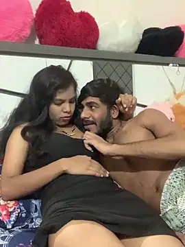 Snapshot of hottiess69 chatting on 02-07-25, 05:51 hottiess69 online show from 02-07-25, 05:51