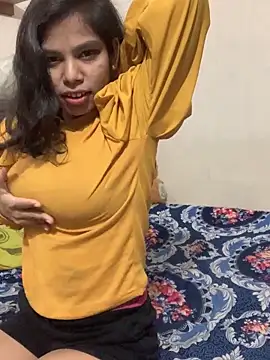 Snapshot of hottiess69 chatting on 03-08-25, 02:30 hottiess69 online show from 03-08-25, 02:30