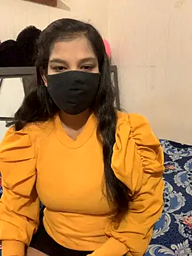 Snapshot of hottiess69 chatting on 09-21-25, 06:04 hottiess69 online show from 09-21-25, 06:04