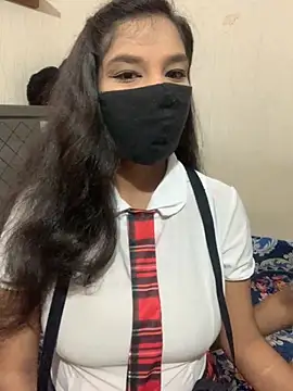 Snapshot of hottiess69 chatting on 10-27-25, 03:38 hottiess69 online show from 10-27-25, 03:38