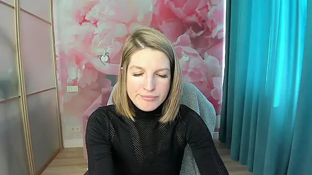 EmilyWalkeri online show from 01-05-25, 10:53