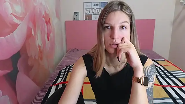 EmilyWalkeri online show from 12-02-25, 08:08