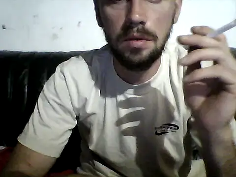 Snapshot of Rejtelmesest chatting on 05-24-26, 08:36 Rejtelmesest online show from 05-24-26, 08:36