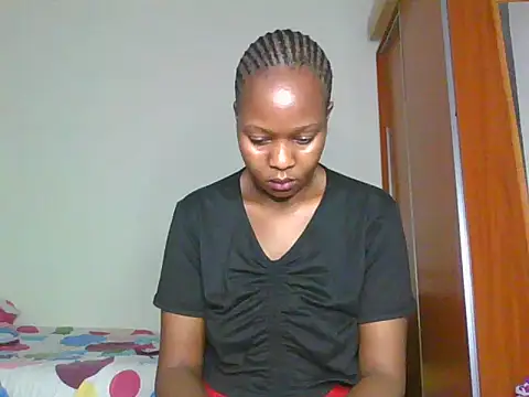 Snapshot of sexy_barbie2024 chatting on 09-19-25, 12:45 sexy barbie2024 online show from 09-19-25, 12:45