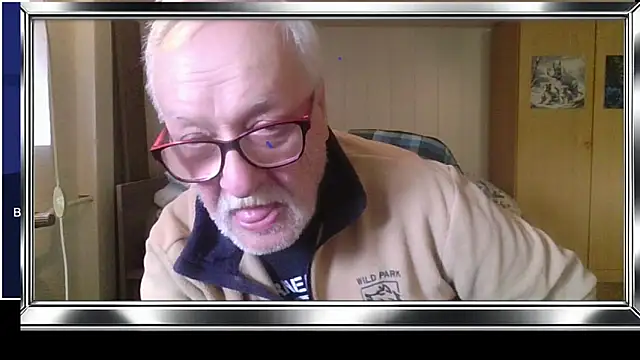 Snapshot of Sammy1660 chatting on 05-19-26, 03:40 Sammy1660 online show from 05-19-26, 03:40