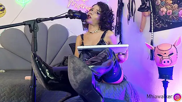 MhiaCorleone online show from 11-22-25, 08:46