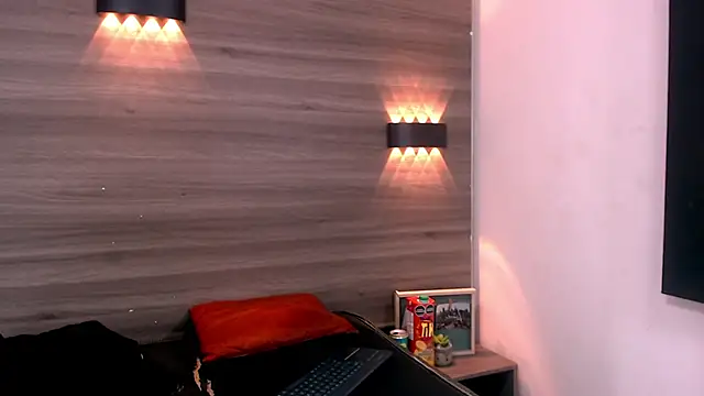 Levis Montes online show from 12-19-24, 06:45