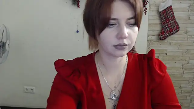 Lizzy Love online show from 12-11-24, 07:25