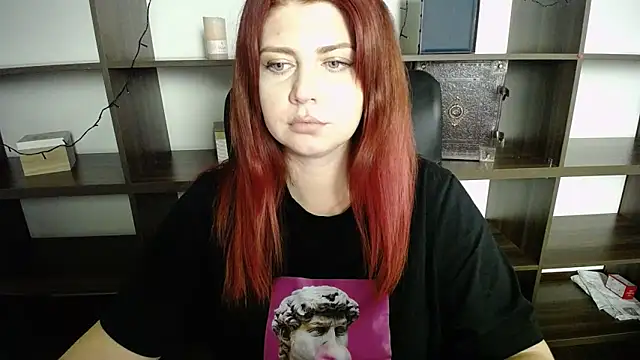 Lizzy Love online show from 01-18-25, 04:59