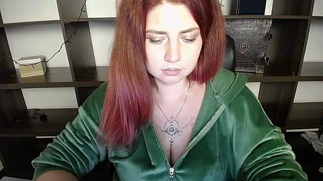 Lizzy Love online show from 01-21-25, 04:27