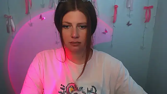 Lizzy Love online show from 07-14-26, 12:11