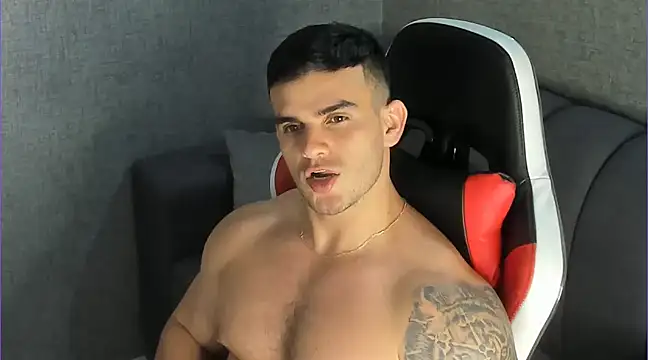 Ricardogo19 online show from 02-02-25, 05:21