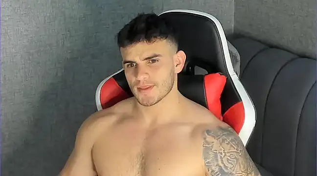 Ricardogo19 online show from 02-07-25, 04:16