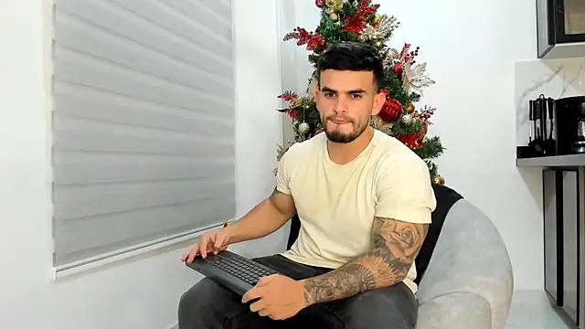 Ricardogo19 online show from 11-21-25, 11:36