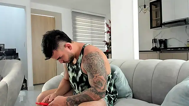 Ricardogo19 online show from 12-14-25, 08:02