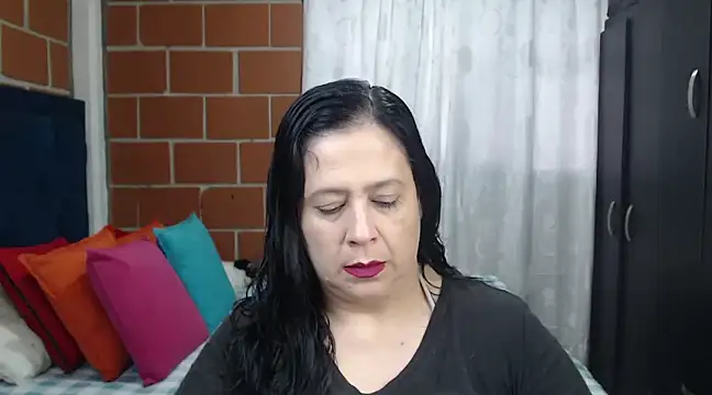 karlaton1977 online show from 01-14-25, 04:08