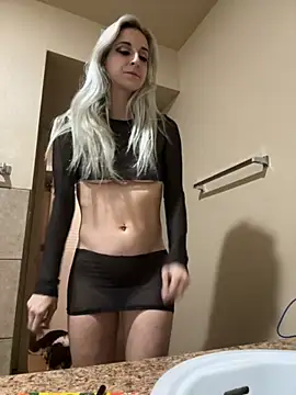 Snapshot of brooklyn3twelve chatting on 09-18-25, 11:18 brooklyn3twelve online show from 09-18-25, 11:18