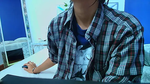 Snapshot of yourcuteneighbourr chatting on 12-28-24, 03:04 yourcuteneighbourr online show from 12-28-24, 03:04