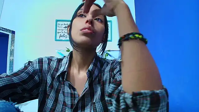 Snapshot of yourcuteneighbourr chatting on 12-28-24, 06:17 yourcuteneighbourr online show from 12-28-24, 06:17