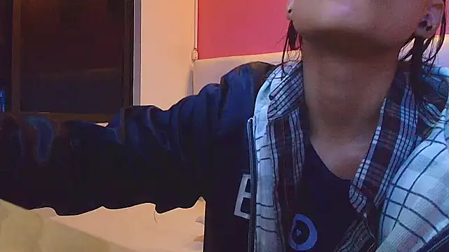 Snapshot of yourcuteneighbourr chatting on 02-19-25, 03:06 yourcuteneighbourr online show from 02-19-25, 03:06