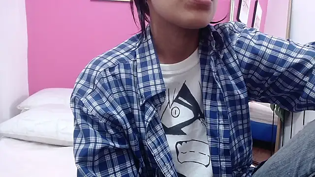 Snapshot of yourcuteneighbourr chatting on 03-19-25, 02:59 yourcuteneighbourr online show from 03-19-25, 02:59