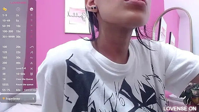 Snapshot of yourcuteneighbourr chatting on 03-20-25, 06:08 yourcuteneighbourr online show from 03-20-25, 06:08