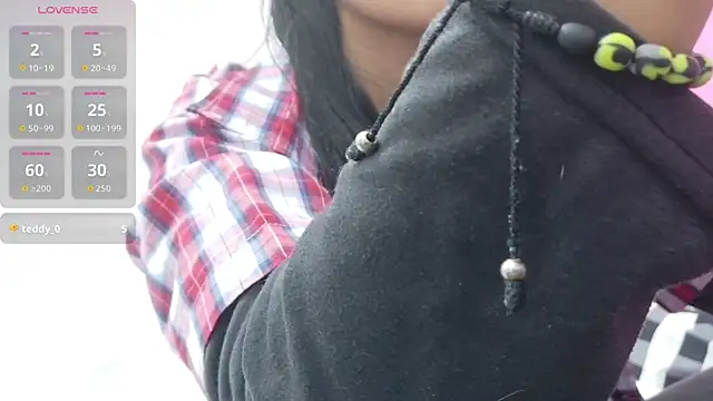 yourcuteneighbourr online show from 11-06-25, 02:45