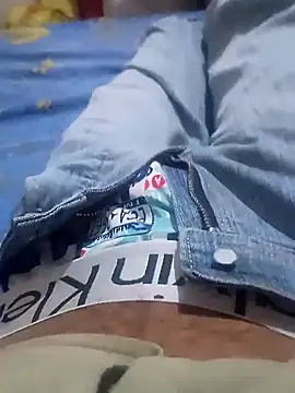 Snapshot of rjxraj chatting on 03-15-25, 04:43 rjxraj online show from 03-15-25, 04:43