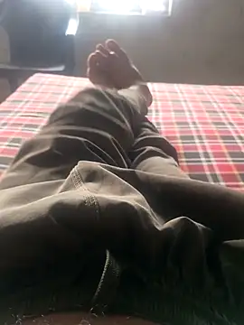 Snapshot of rjxraj chatting on 11-21-25, 04:44 rjxraj online show from 11-21-25, 04:44