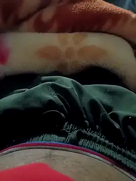 Snapshot of rjxraj chatting on 12-05-25, 04:03 rjxraj online show from 12-05-25, 04:03