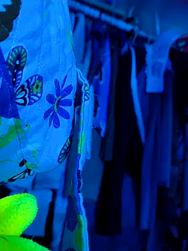 gurlnips online show from 04-18-26, 10:41