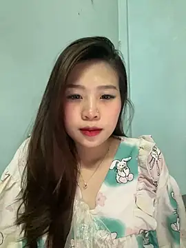 Snapshot of Bae1103 chatting on 01-26-25, 09:51 Bae1103 online show from 01-26-25, 09:51
