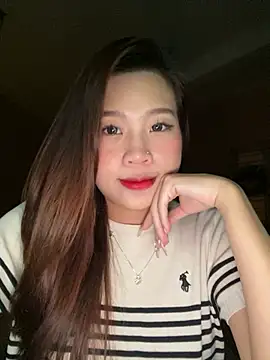 Snapshot of Bae1103 chatting on 02-02-25, 10:06 Bae1103 online show from 02-02-25, 10:06