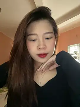Snapshot of Bae1103 chatting on 02-12-25, 02:03 Bae1103 online show from 02-12-25, 02:03