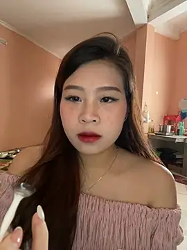 Snapshot of Bae1103 chatting on 03-20-25, 09:04 Bae1103 online show from 03-20-25, 09:04